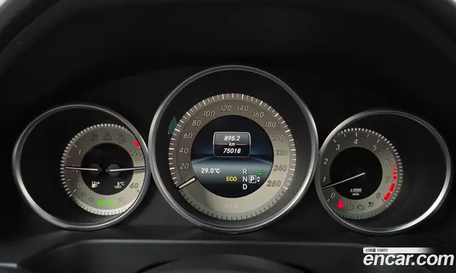 Mercedes-Benz E-Class 2015 2.0 автомат (гидро), миниатюра 8 Mercedes-Benz E-Class 2015 2.0 автомат (гидро), миниатюра 8
