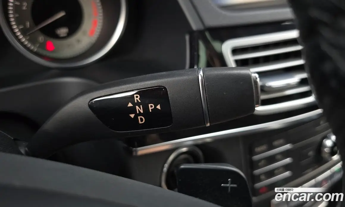 Mercedes-Benz E-Class 2015 2.0 автомат (гидро), фото 9 Mercedes-Benz E-Class 2015 2.0 автомат (гидро), фото 9