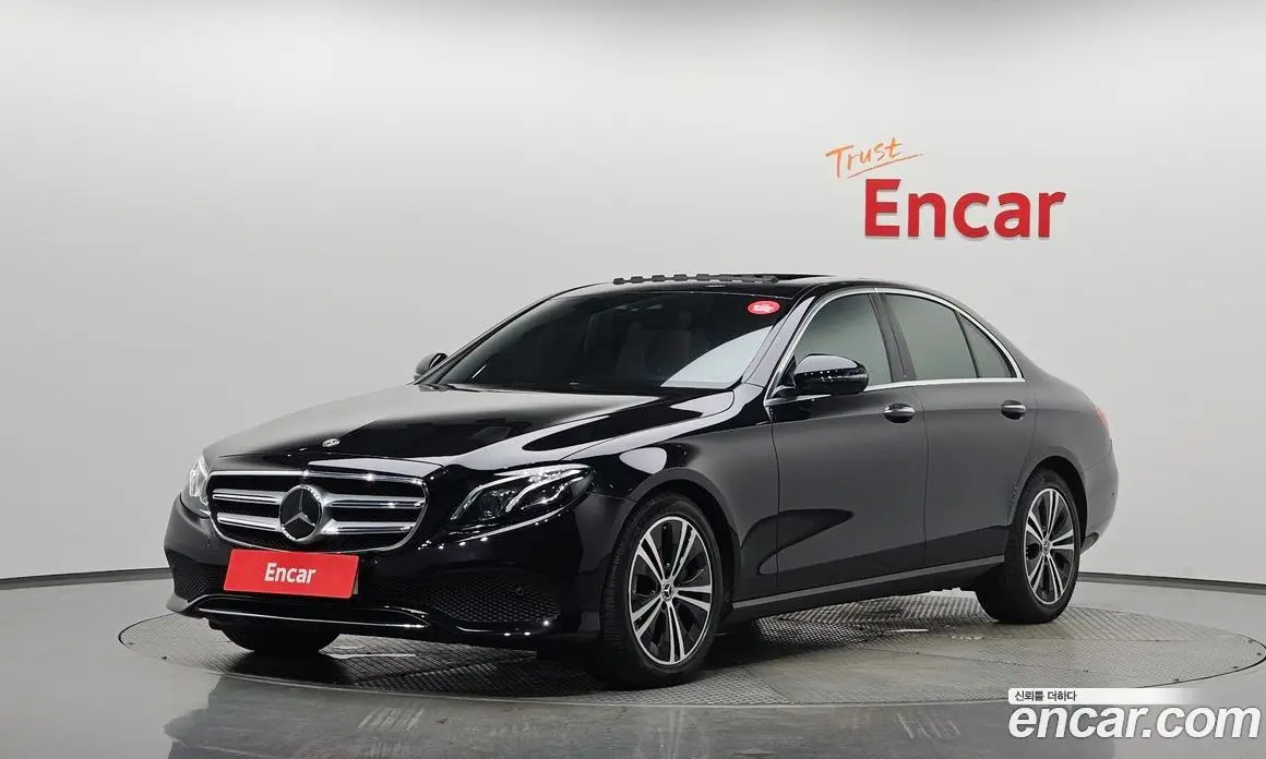 Mercedes-Benz E-Class 2020 2.0 автомат (гидро), фото 1 Mercedes-Benz E-Class 2020 2.0 автомат (гидро), фото 1