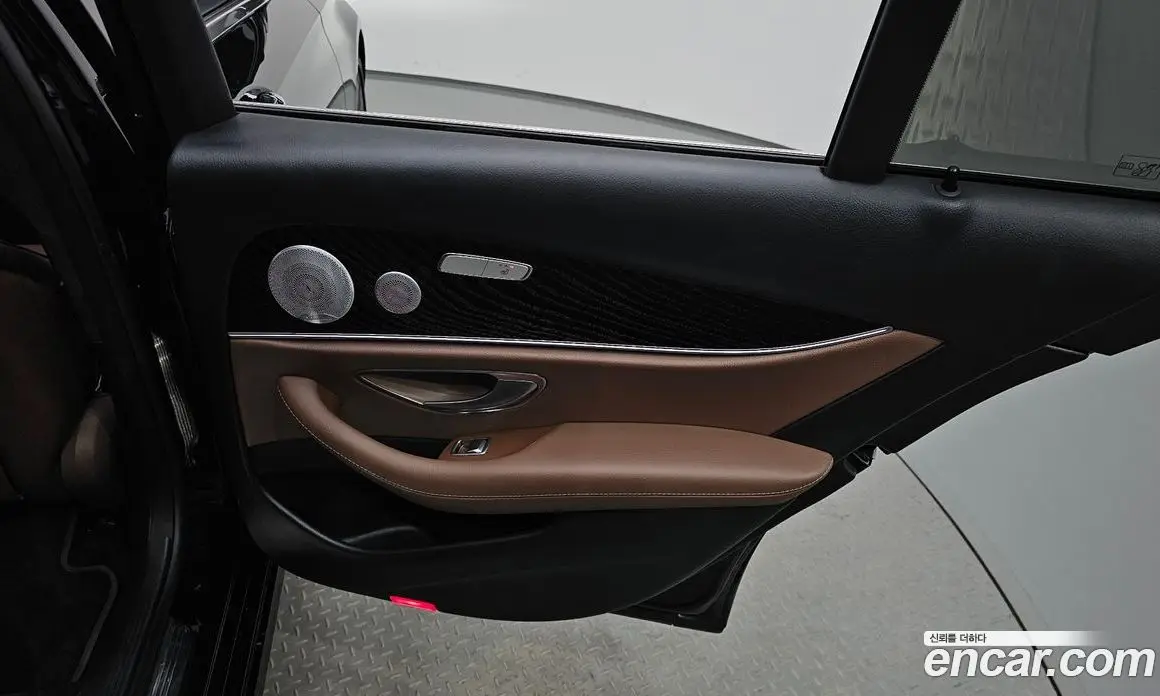 Mercedes-Benz E-Class 2020 2.0 автомат (гидро), фото 15 Mercedes-Benz E-Class 2020 2.0 автомат (гидро), фото 15