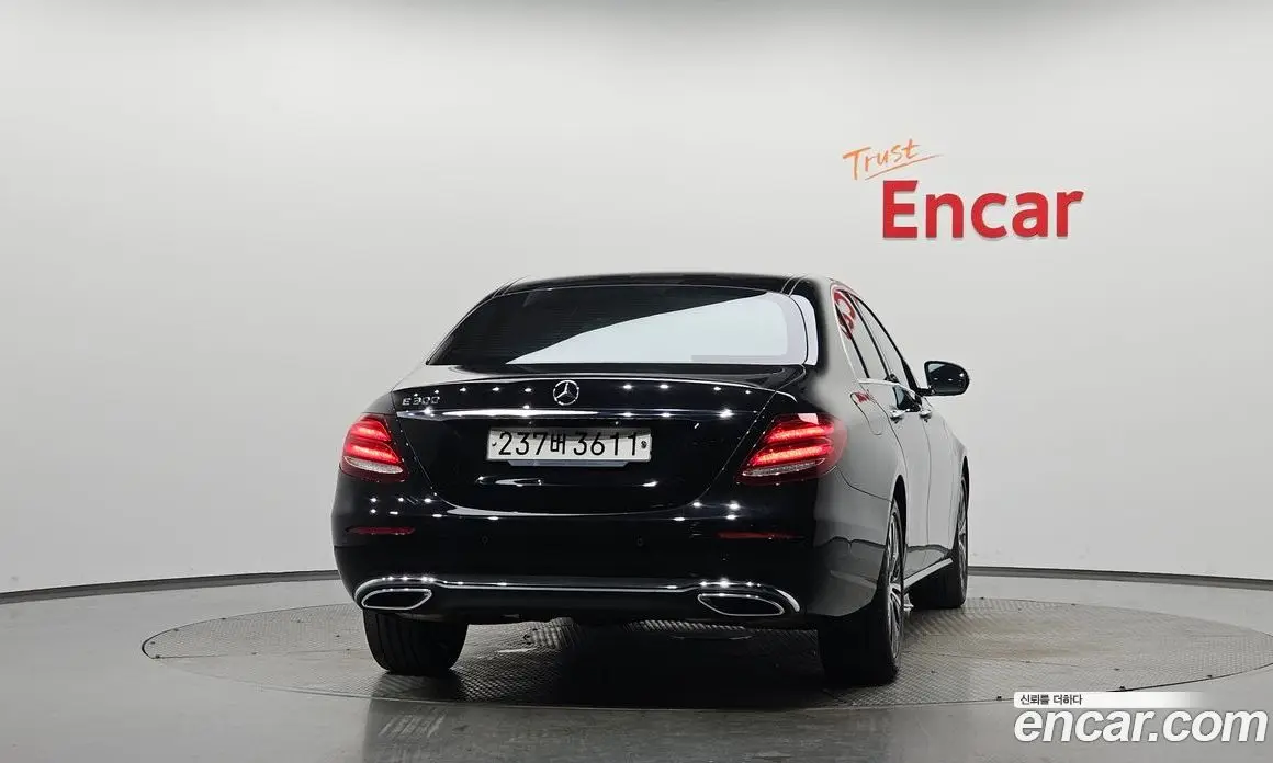 Mercedes-Benz E-Class 2020 2.0 автомат (гидро), фото 4 Mercedes-Benz E-Class 2020 2.0 автомат (гидро), фото 4
