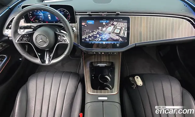 Mercedes-Benz E-Class 2024 2.0 автомат (гидро), миниатюра 10 Mercedes-Benz E-Class 2024 2.0 автомат (гидро), миниатюра 10