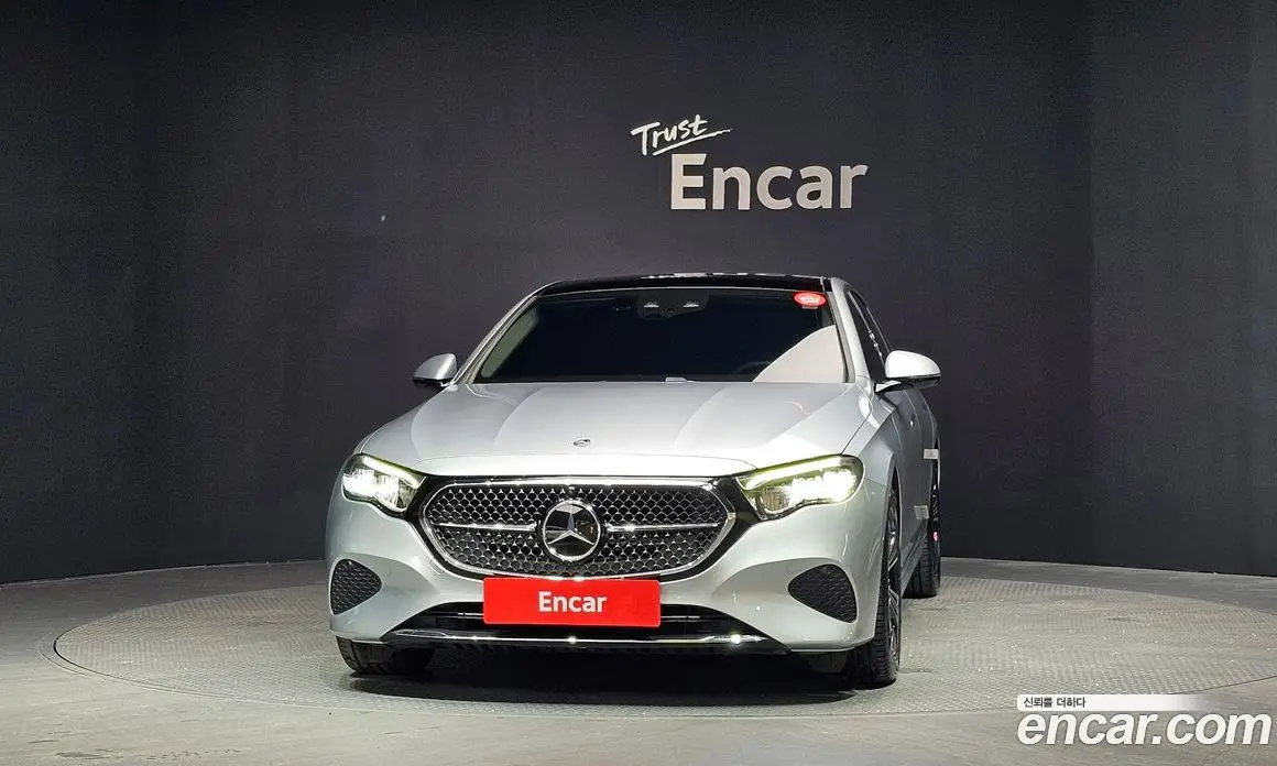 Mercedes-Benz E-Class 2024 2.0 автомат (гидро), фото 3