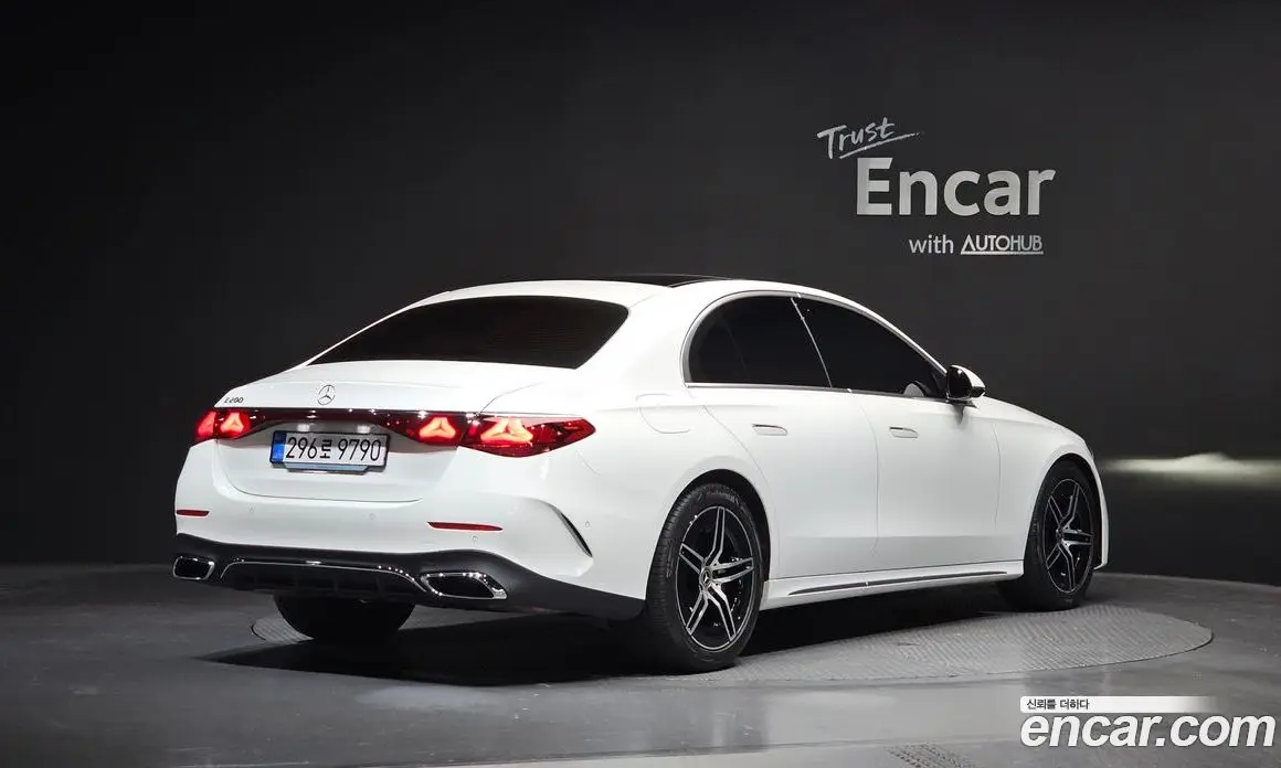 Mercedes-Benz E-Class 2025 2.0 автомат (гидро), фото 1 Mercedes-Benz E-Class 2025 2.0 автомат (гидро), фото 1