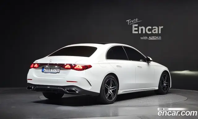 Mercedes-Benz E-Class 2025 2.0 автомат (гидро), миниатюра 1 Mercedes-Benz E-Class 2025 2.0 автомат (гидро), миниатюра 1