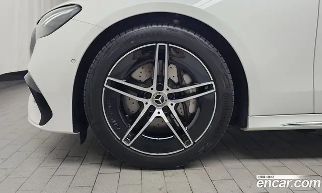Mercedes-Benz E-Class 2025 2.0 автомат (гидро), миниатюра 4 Mercedes-Benz E-Class 2025 2.0 автомат (гидро), миниатюра 4