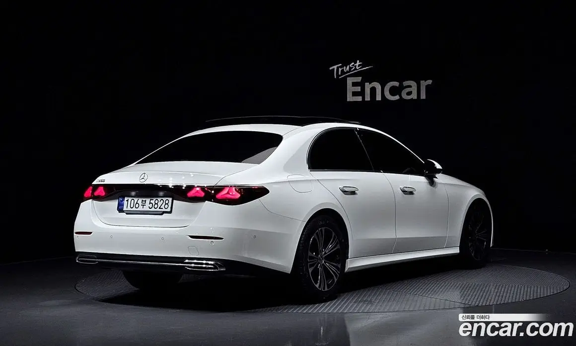 Mercedes-Benz E-Class 2025 2.0 автомат (гидро), фото 1 Mercedes-Benz E-Class 2025 2.0 автомат (гидро), фото 1