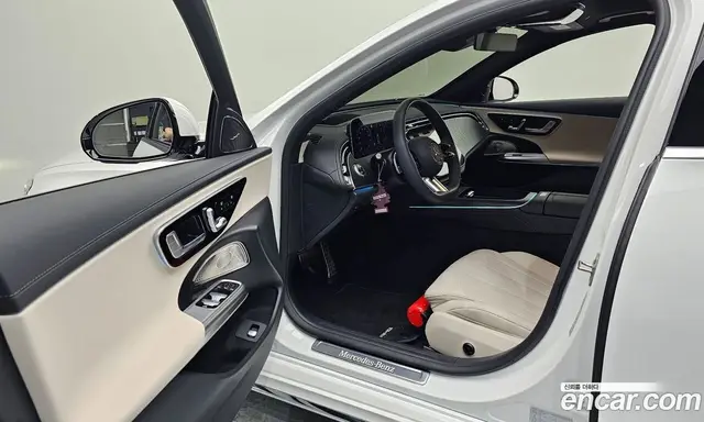 Mercedes-Benz E-Class 2026 2.0 автомат (гидро), миниатюра 12