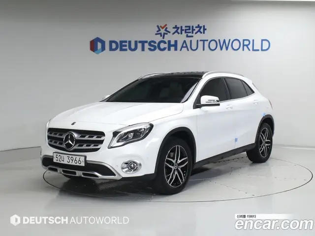 Mercedes-Benz GLA-Class 2018 2.0 автомат (гидро), миниатюра 2