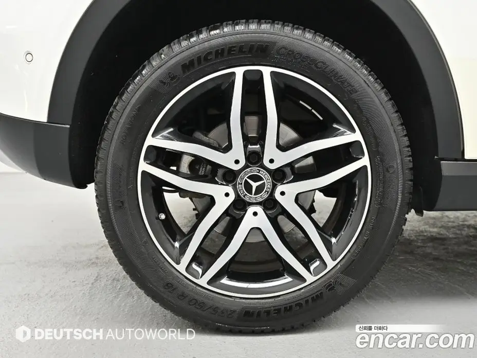 Mercedes-Benz GLA-Class 2018 2.0 автомат (гидро), фото 18