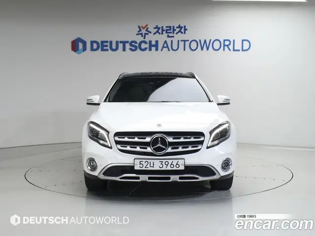 Mercedes-Benz GLA-Class 2018 2.0 автомат (гидро), миниатюра 4