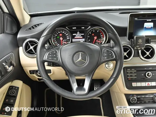 Mercedes-Benz GLA-Class 2018 2.0 автомат (гидро), миниатюра 7
