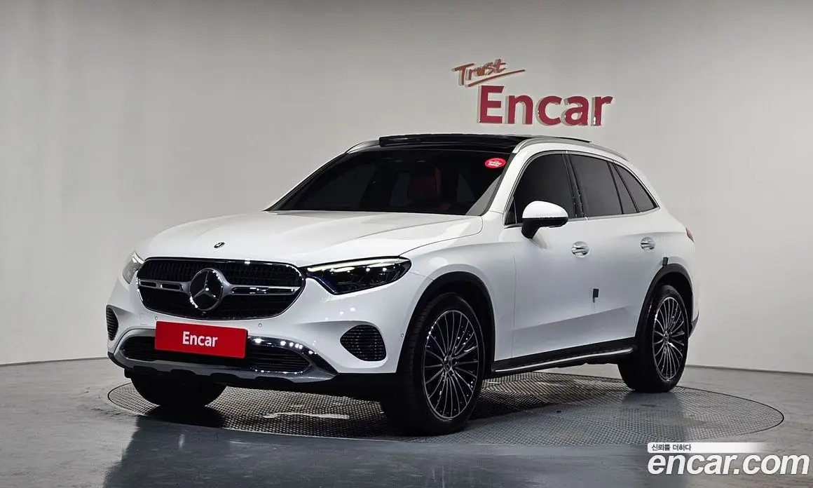 Mercedes-Benz GLC-Class 2024 2.0 автомат (гидро), фото 1 Mercedes-Benz GLC-Class 2024 2.0 автомат (гидро), фото 1