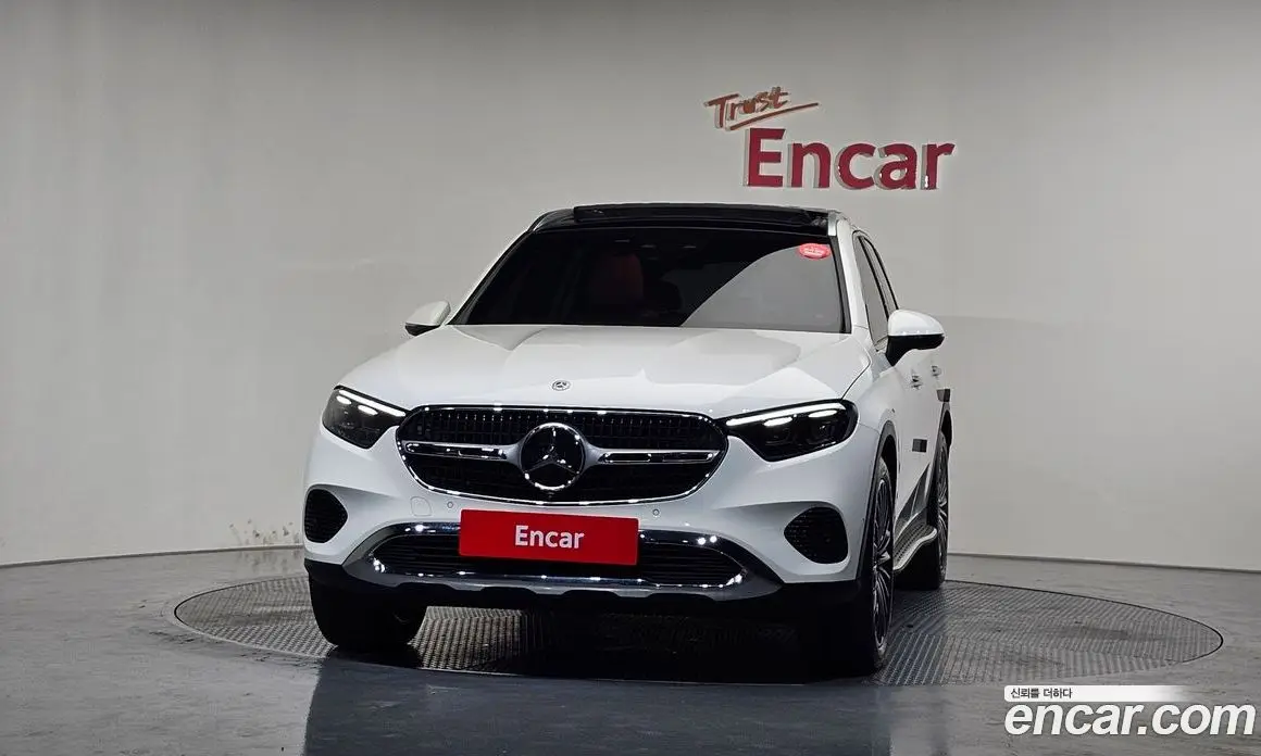 Mercedes-Benz GLC-Class 2024 2.0 автомат (гидро), фото 3 Mercedes-Benz GLC-Class 2024 2.0 автомат (гидро), фото 3