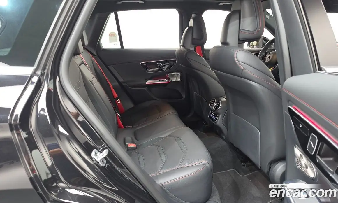 Mercedes-Benz GLC-Class 2025 2.0 автомат (гидро), фото 12
