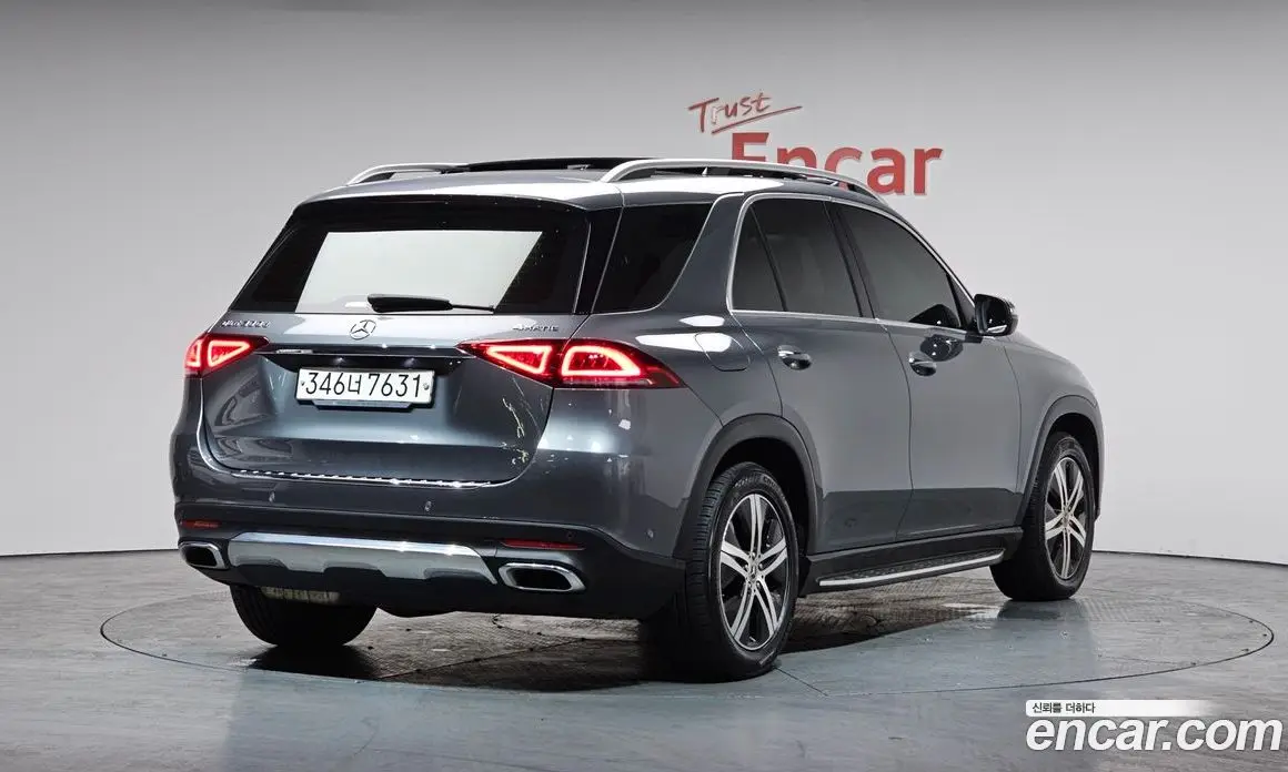 Mercedes-Benz GLE-Class 2020 1.9 автомат (гидро), фото 1 Mercedes-Benz GLE-Class 2020 1.9 автомат (гидро), фото 1