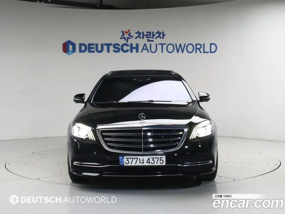 Mercedes-Benz S-Class 2019 4.0 автомат (гидро), фото 1 Mercedes-Benz S-Class 2019 4.0 автомат (гидро), фото 1