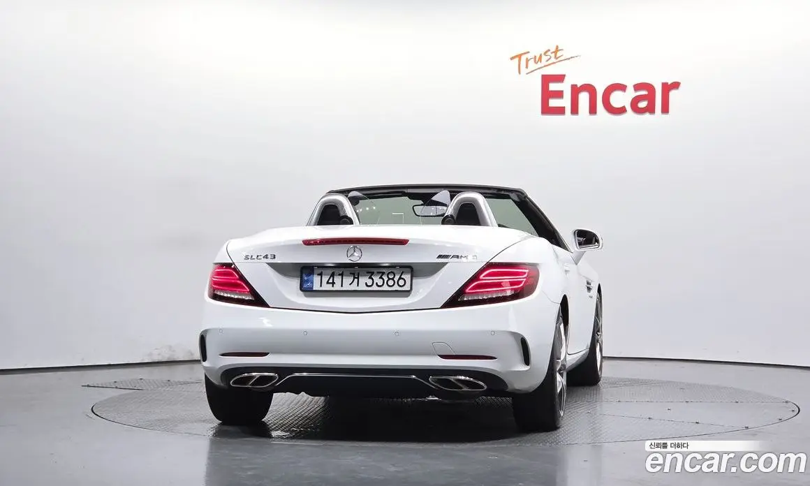 Mercedes-Benz SLC-Class 2017 2.0 автомат (гидро), фото 4 Mercedes-Benz SLC-Class 2017 2.0 автомат (гидро), фото 4