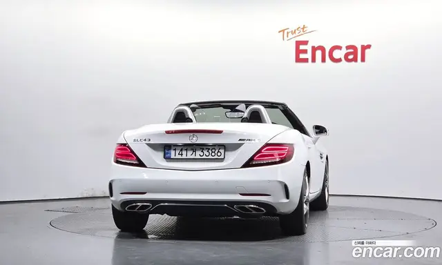 Mercedes-Benz SLC-Class 2017 2.0 автомат (гидро), миниатюра 4 Mercedes-Benz SLC-Class 2017 2.0 автомат (гидро), миниатюра 4