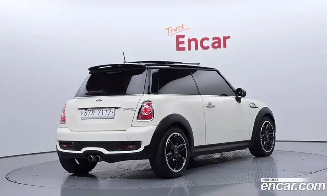 Mini Cooper 2011 1.6 автомат (гидро), миниатюра 2 Mini Cooper 2011 1.6 автомат (гидро), миниатюра 2