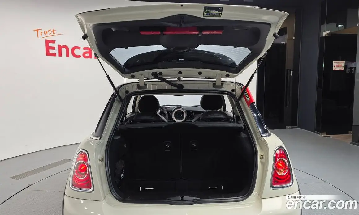 Mini Cooper 2012 2.0 автомат (гидро), фото 20 Mini Cooper 2012 2.0 автомат (гидро), фото 20