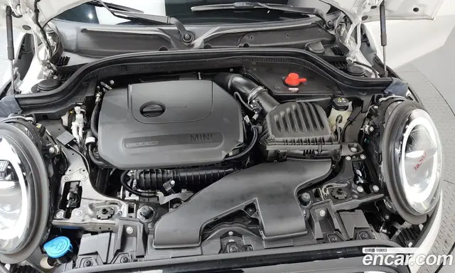 Mini Cooper Convertible 2024 1.5 автомат (гидро), миниатюра 6 Mini Cooper Convertible 2024 1.5 автомат (гидро), миниатюра 6