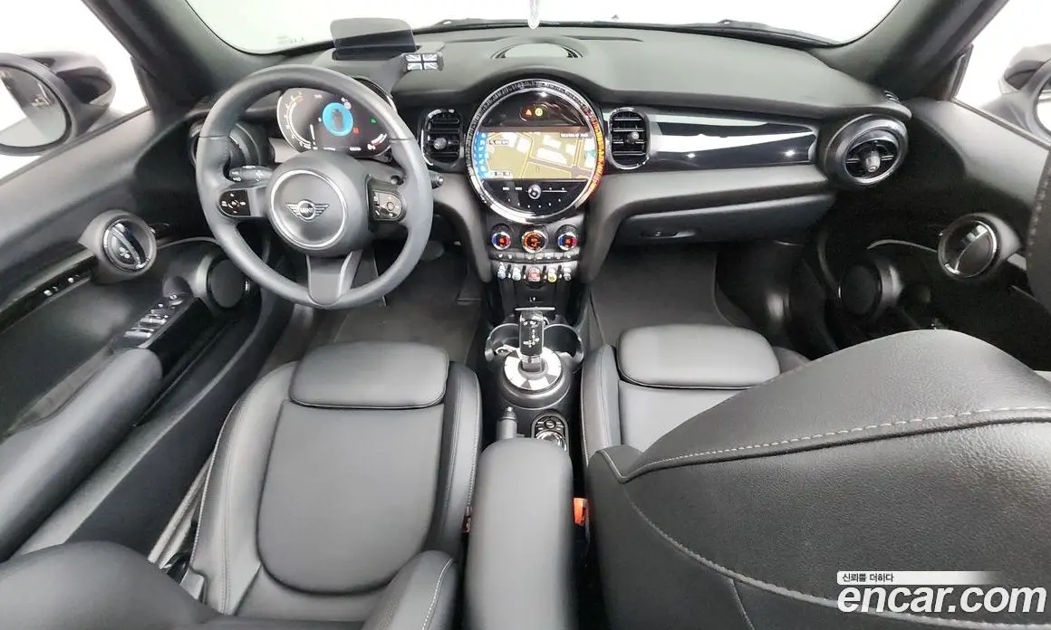 Mini Cooper Convertible 2024 1.5 автомат (гидро), фото 7 Mini Cooper Convertible 2024 1.5 автомат (гидро), фото 7