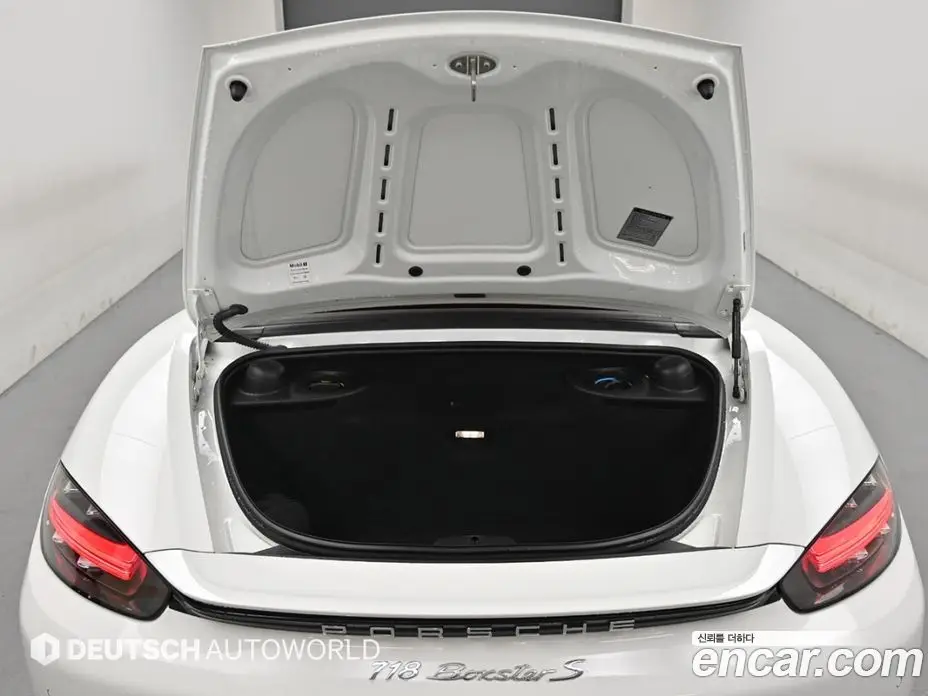 Porsche 718 2017 2.5 автомат (гидро), фото 18 Porsche 718 2017 2.5 автомат (гидро), фото 18