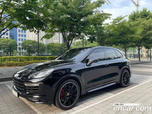 Porsche Cayenne 2016 3.6 автомат (гидро), миниатюра 1 Porsche Cayenne 2016 3.6 автомат (гидро), миниатюра 1