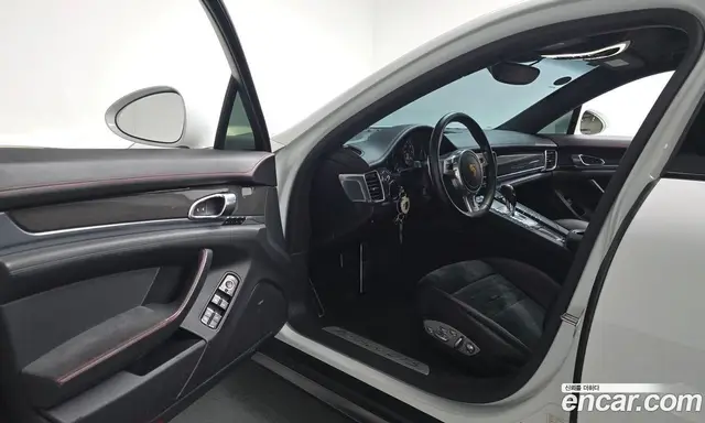Porsche Panamera 2016 4.8 автомат (гидро), миниатюра 10