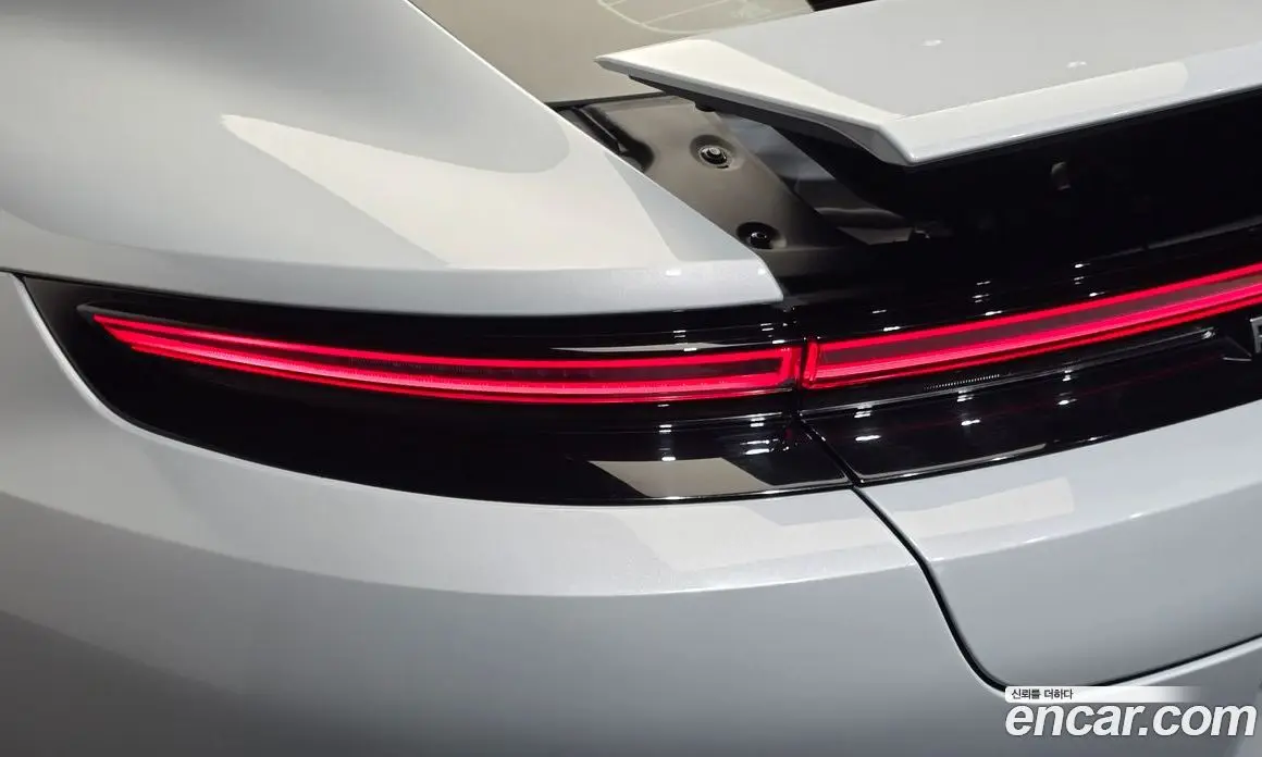 Porsche Panamera 2025 2.9 автомат (гидро), фото 9 Porsche Panamera 2025 2.9 автомат (гидро), фото 9