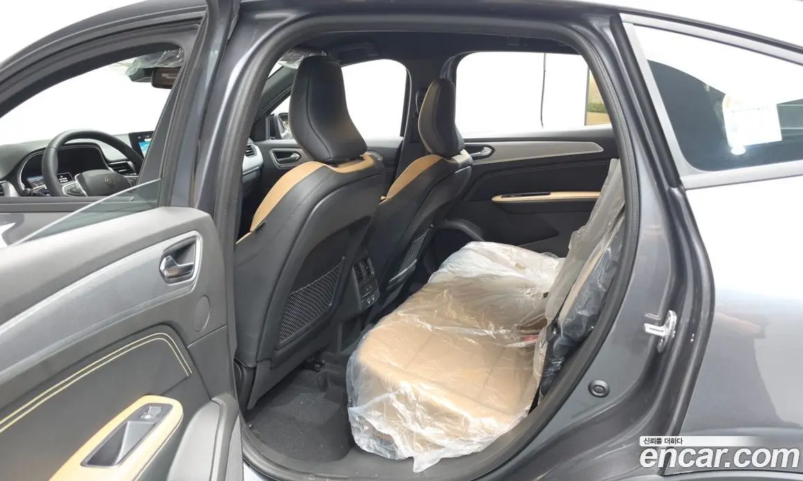 Renault (Samsung) Arkana 2026 1.6 автомат (гидро), фото 17 Renault (Samsung) Arkana 2026 1.6 автомат (гидро), фото 17