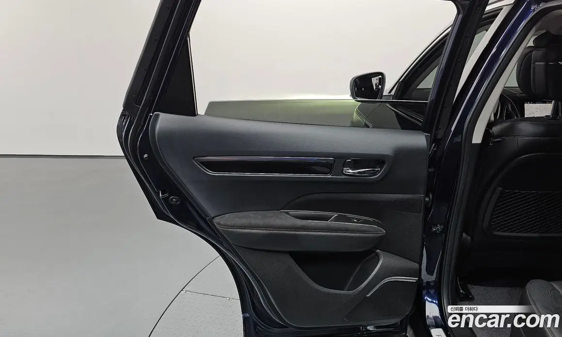 Renault (Samsung) QM6 2024 2.0 автомат (гидро), фото 15 Renault (Samsung) QM6 2024 2.0 автомат (гидро), фото 15