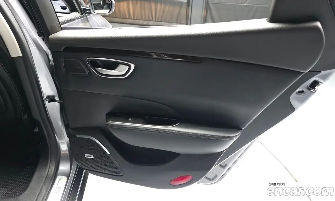 Renault (Samsung) SM6 2016 2.0 автомат (гидро), фото 15 Renault (Samsung) SM6 2016 2.0 автомат (гидро), фото 15