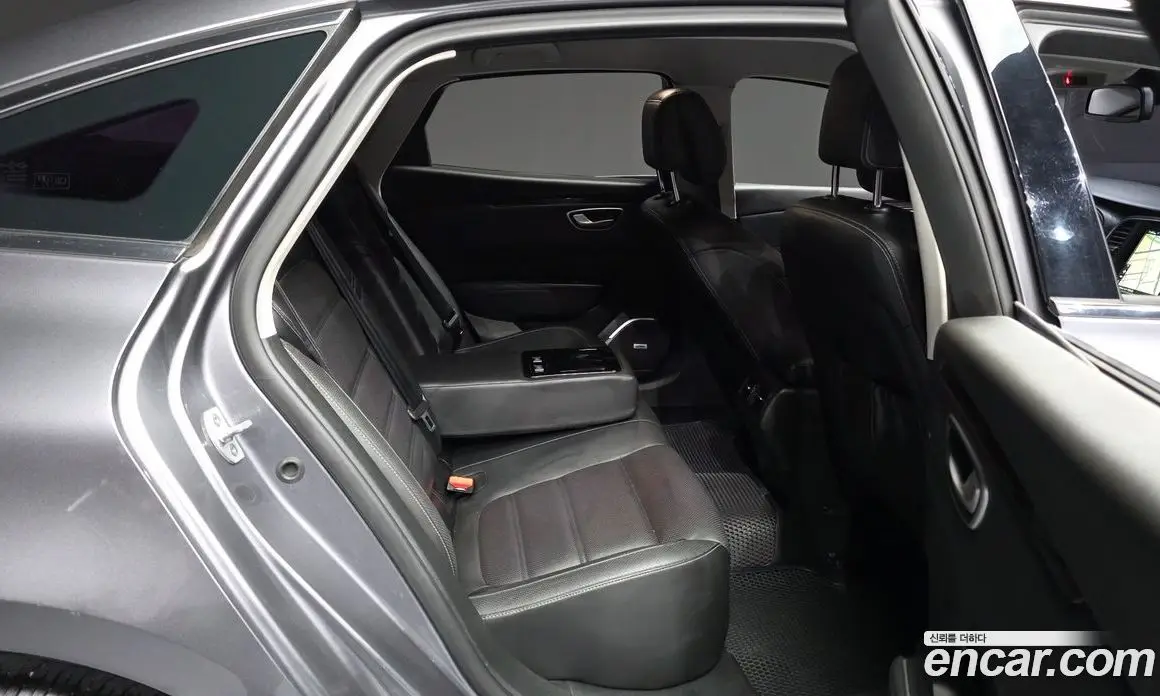 Renault (Samsung) SM6 2016 2.0 автомат (гидро), фото 18 Renault (Samsung) SM6 2016 2.0 автомат (гидро), фото 18