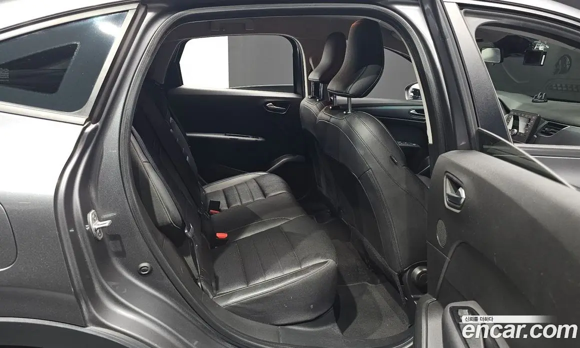 Renault (Samsung) XM3 2021 1.6 автомат (гидро), фото 16 Renault (Samsung) XM3 2021 1.6 автомат (гидро), фото 16