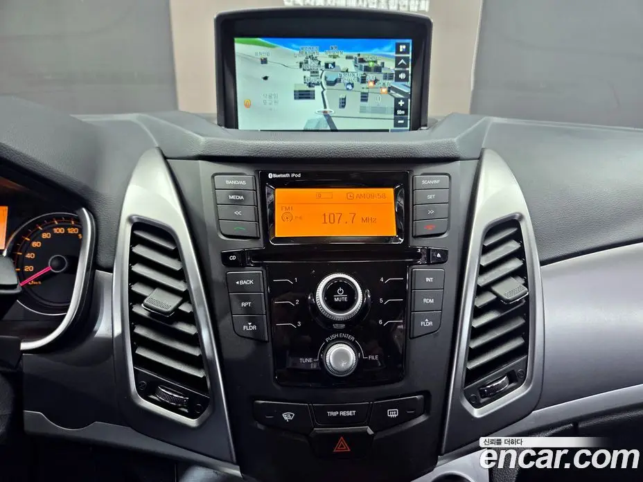 SsangYong Korando 2014 2.0 механика, фото 11 SsangYong Korando 2014 2.0 механика, фото 11