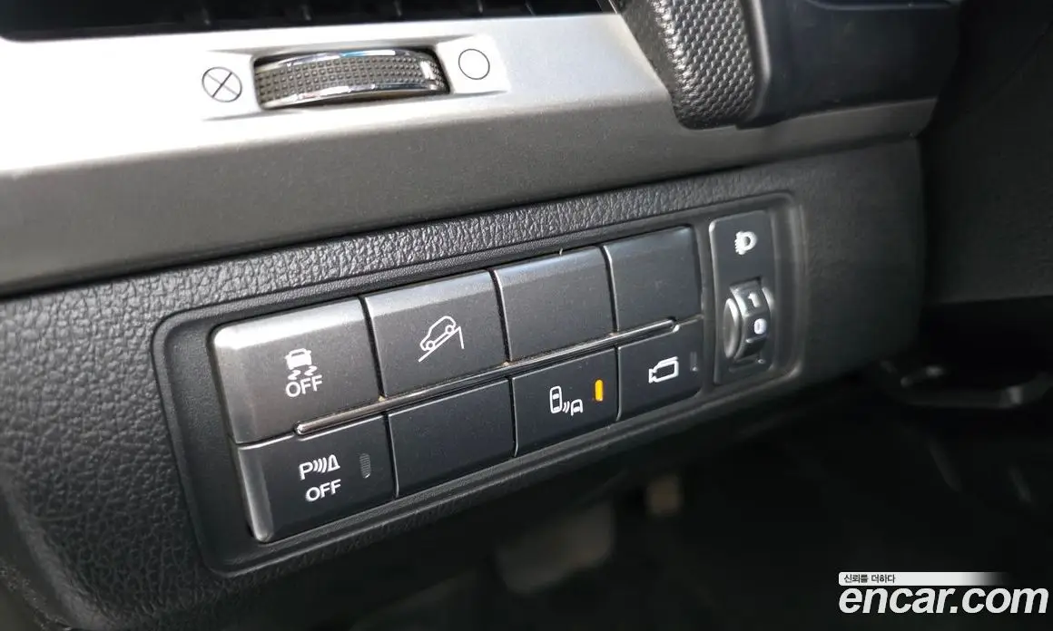 SsangYong Rexton 2018 2.2 автомат (гидро), фото 17 SsangYong Rexton 2018 2.2 автомат (гидро), фото 17