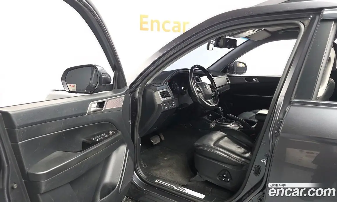 SsangYong Rexton 2018 2.2 автомат (гидро), фото 10 SsangYong Rexton 2018 2.2 автомат (гидро), фото 10