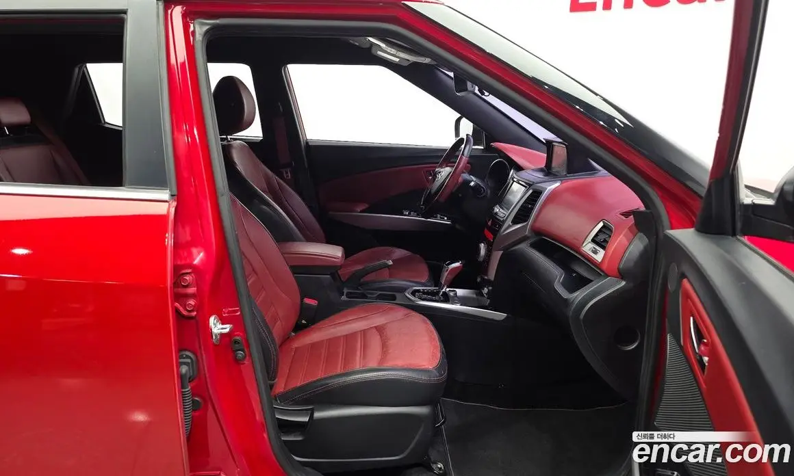 SsangYong TIBOLI 2015 1.6 автомат (гидро), фото 11