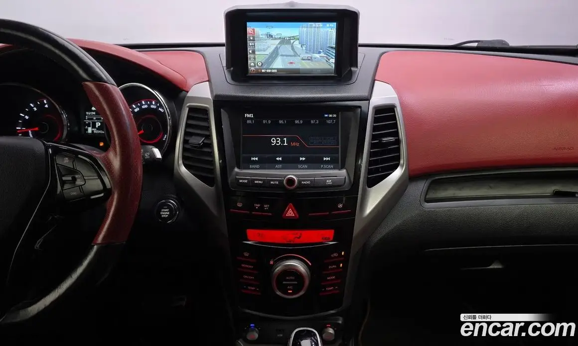 SsangYong TIBOLI 2015 1.6 автомат (гидро), фото 15