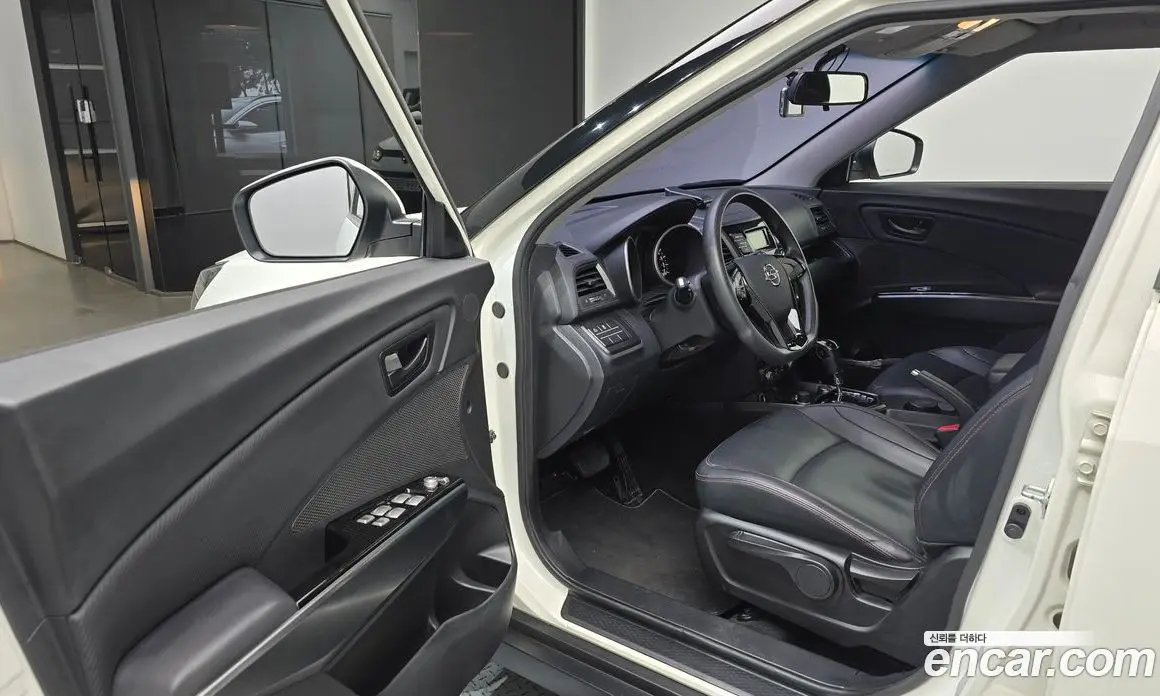 SsangYong TIBOLI 2016 1.6 автомат (гидро), фото 13