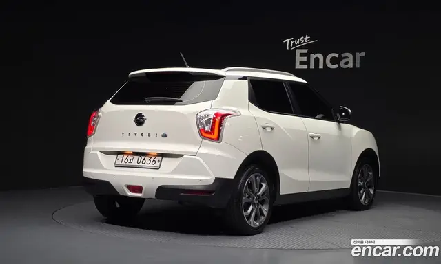 SsangYong TIBOLI 2016 1.6 автомат (гидро), миниатюра 2