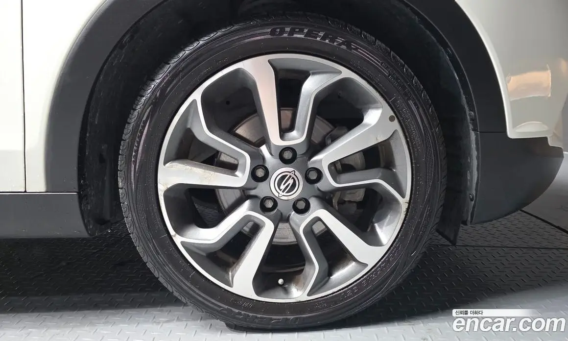 SsangYong TIBOLI 2016 1.6 автомат (гидро), фото 7
