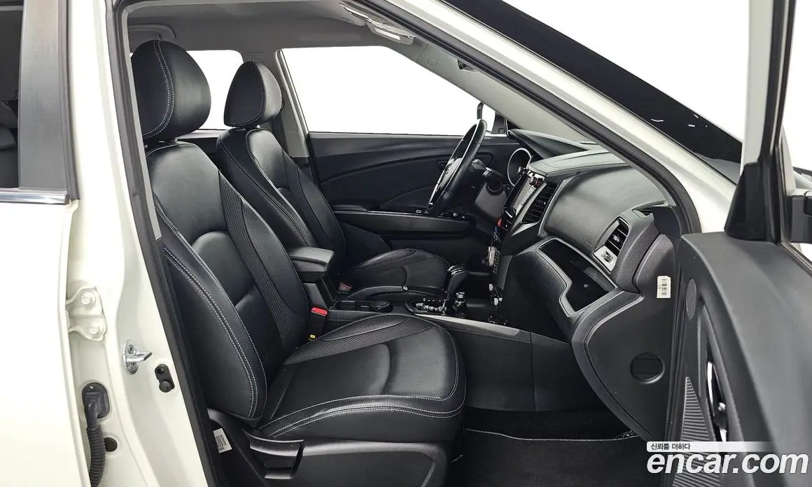 SsangYong TIBOLI 2017 1.6 автомат (гидро), фото 11
