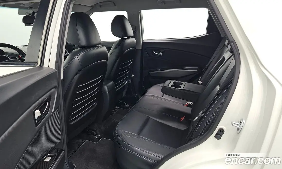 SsangYong TIBOLI 2017 1.6 автомат (гидро), фото 12