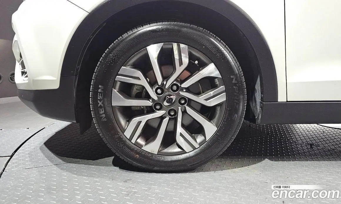 SsangYong TIBOLI 2018 1.6 автомат (гидро), фото 5 SsangYong TIBOLI 2018 1.6 автомат (гидро), фото 5