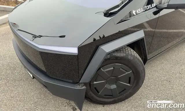 Tesla Cybertruck 2024 0.1 автомат (гидро), миниатюра 5 Tesla Cybertruck 2024 0.1 автомат (гидро), миниатюра 5