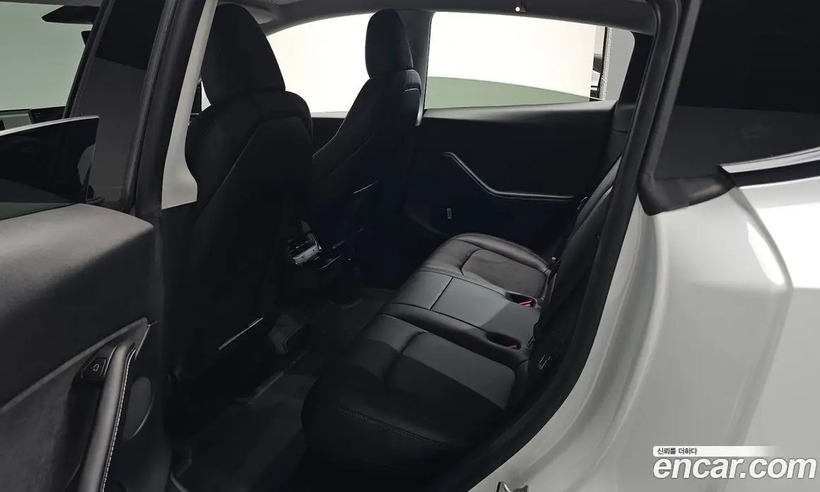 Tesla Model Y 2023 0.2 автомат (гидро), фото 15 Tesla Model Y 2023 0.2 автомат (гидро), фото 15