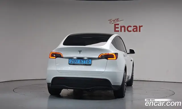 Tesla Model Y 2023 0.2 автомат (гидро), миниатюра 3 Tesla Model Y 2023 0.2 автомат (гидро), миниатюра 3